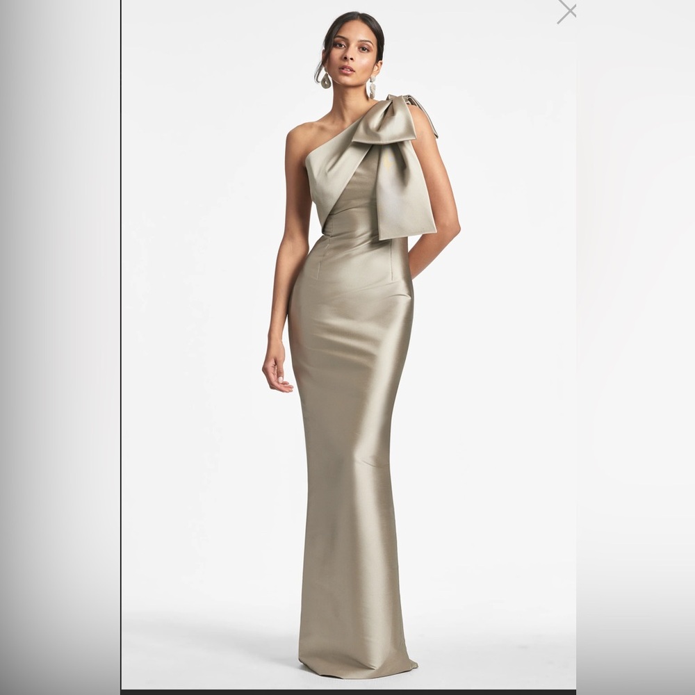 Sachin & Babi Bonnie Gown- Pewter